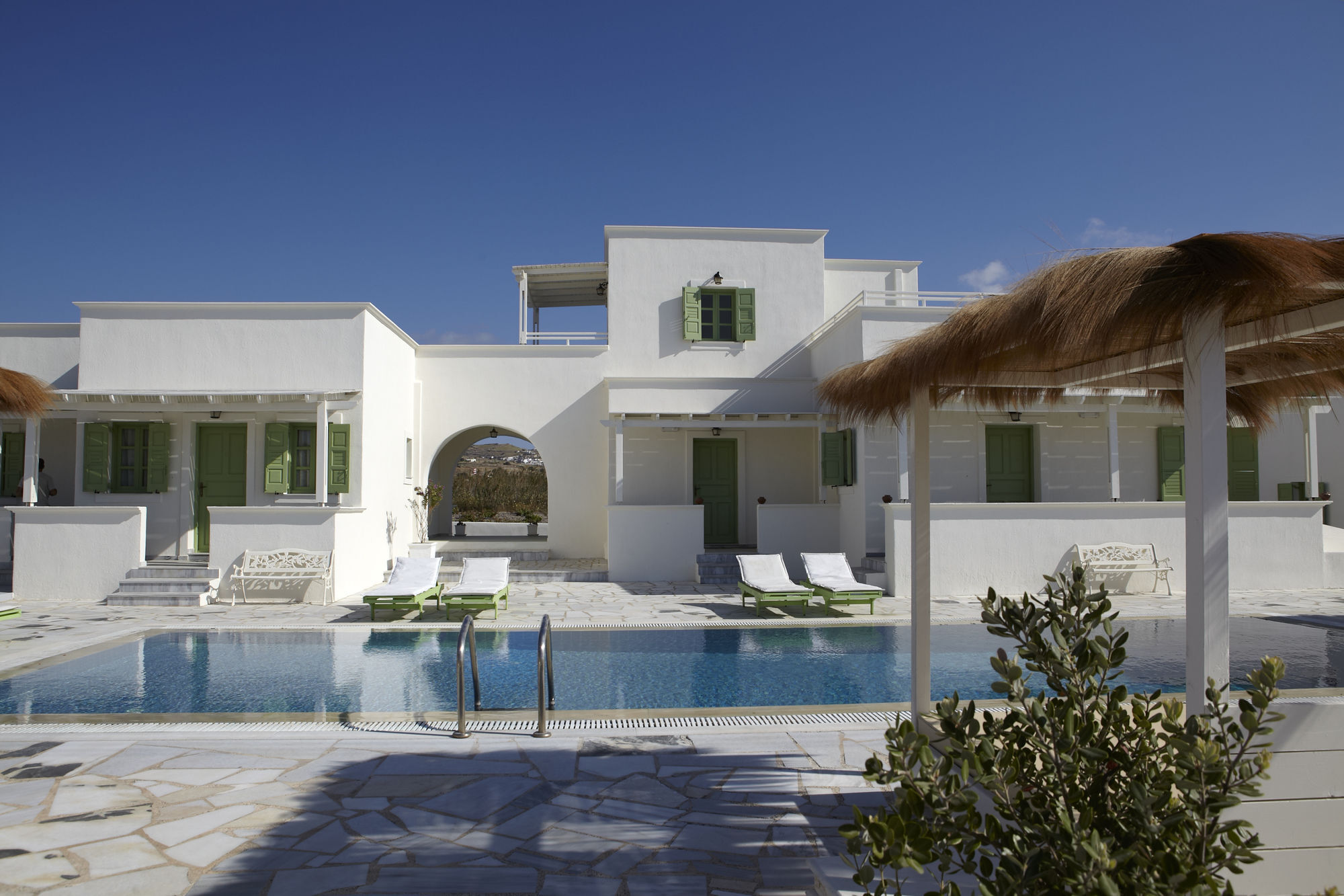 Apartahotel Ambeli Playa de Perivolos